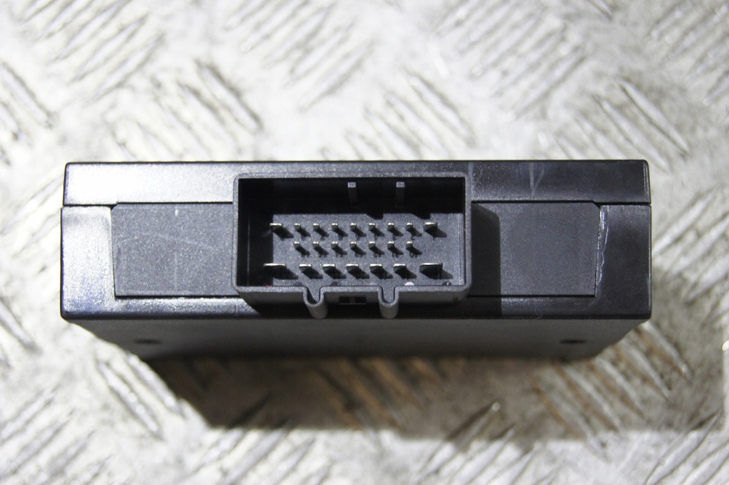 фото №3, Блок керування кришки cayenne 7l5