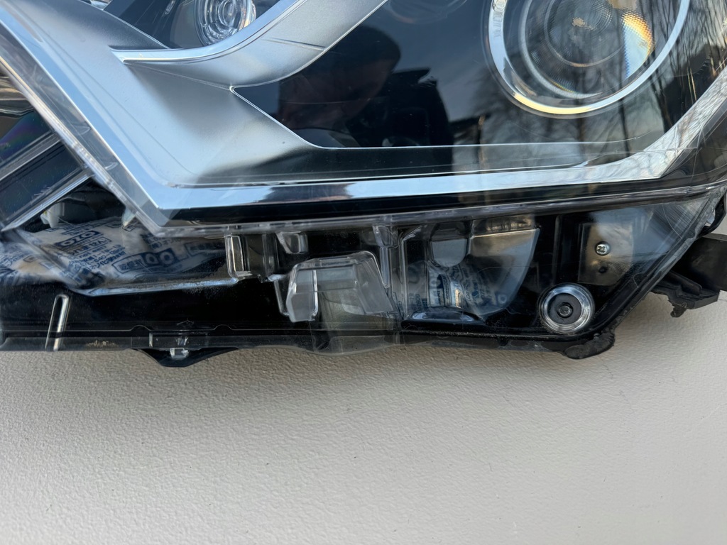 фото №11, Toyota c-hr chr 16r- лампа левая передняя левый перед full led