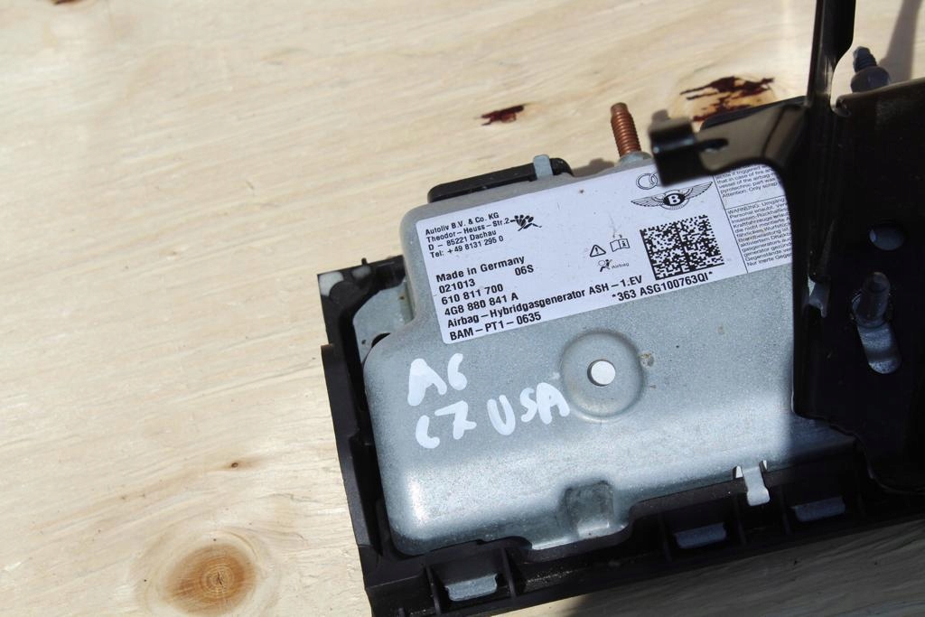 фото №8, Подушка воздушная коленная левая водителя air bag audi a6 c7 4g8880841a