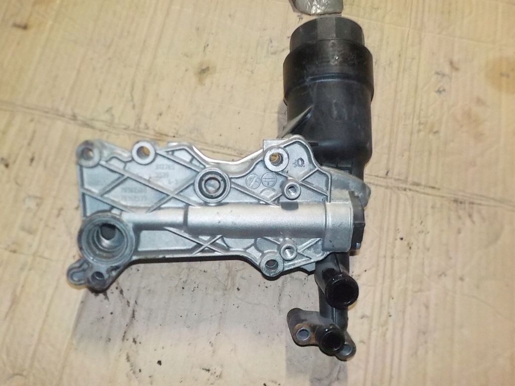 фото №1, Корпус фильтра масла w176 w246 2.2cdi a6511800565