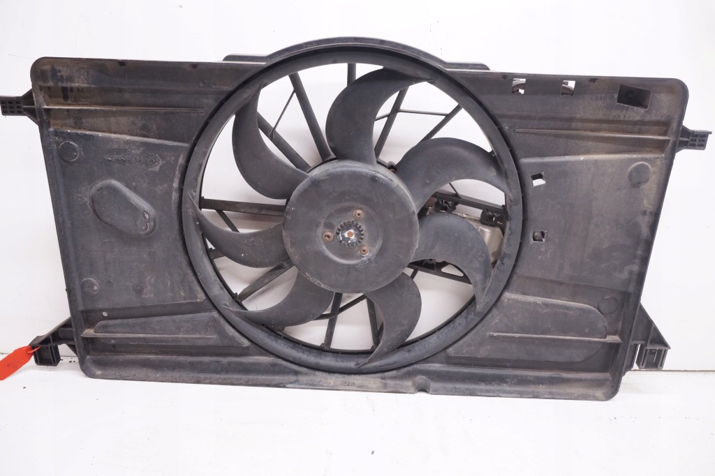 Вентилятор радиатора volvo v50 1 s40 2 c30 1 c70 3m5h-8c607-uh Оригинал