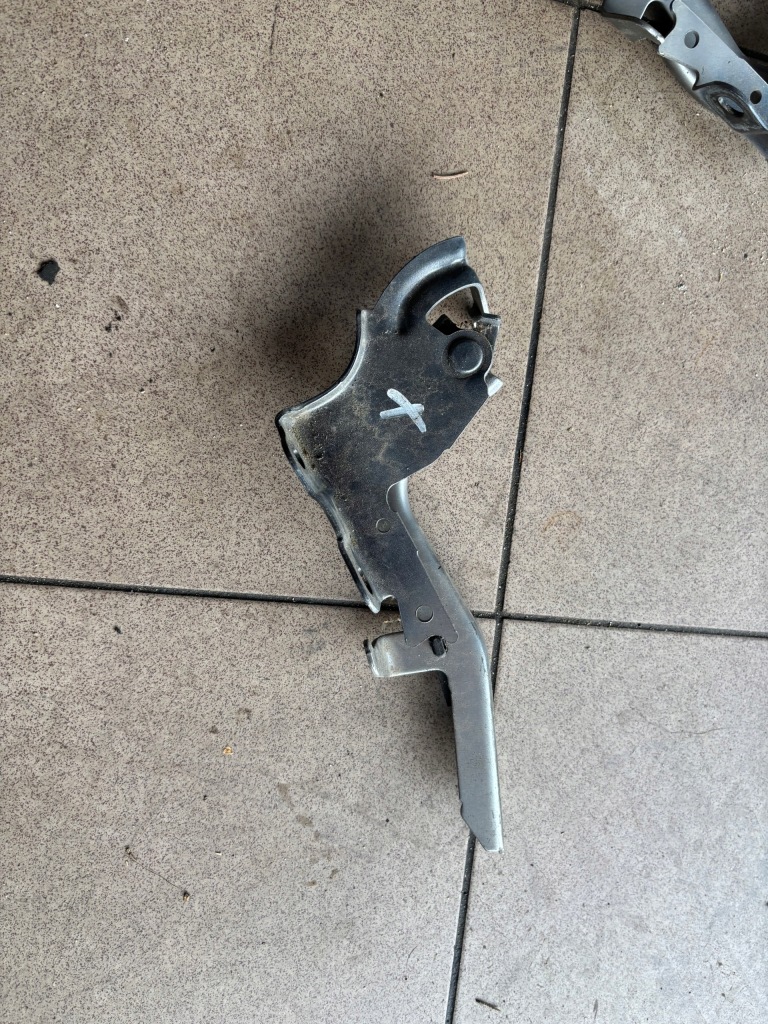 фото №1, Lexus rx iv 450h петля капот правый