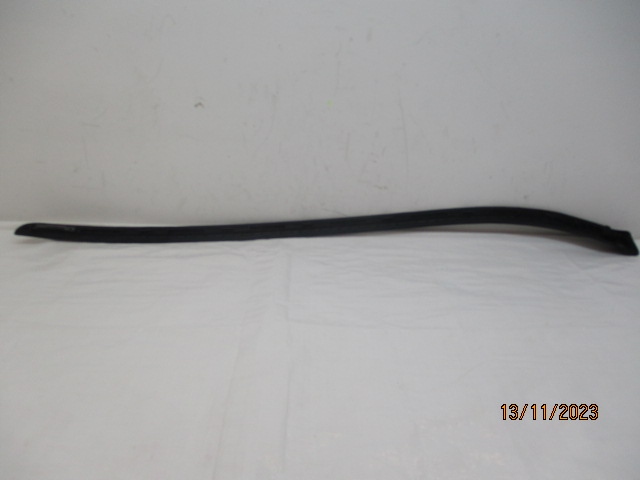 фото №7, Citroen ds4 молдинг стекло лобовое правая 9688471480