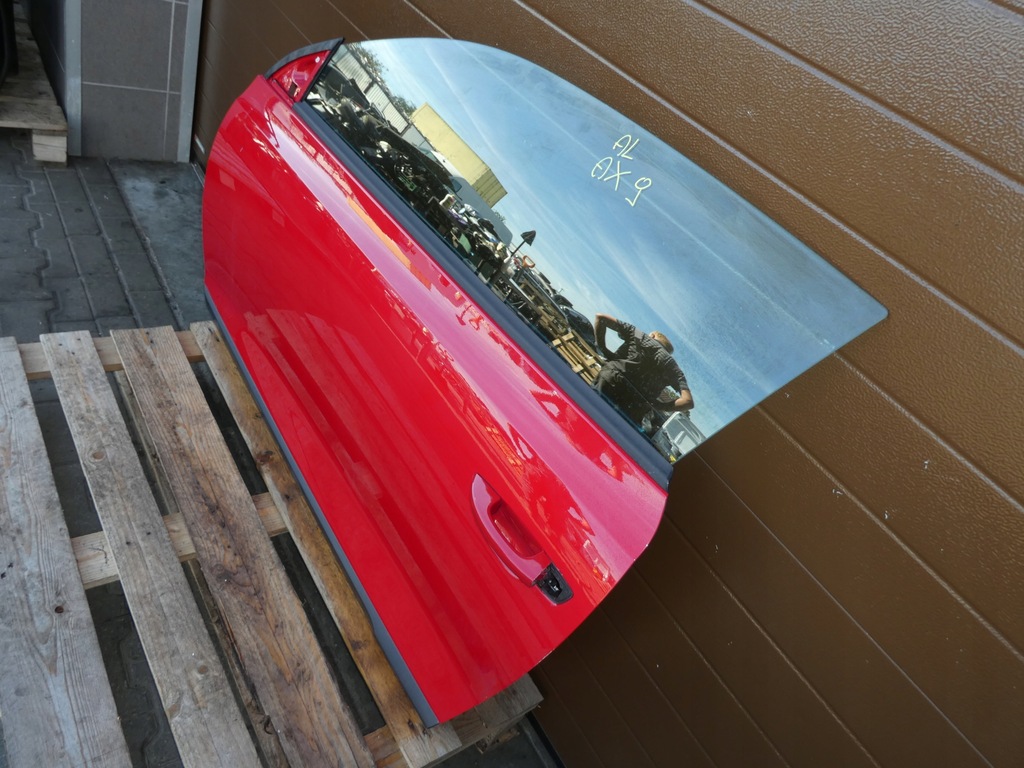 фото №6, Дверь левый перед полный vw scirocco красные