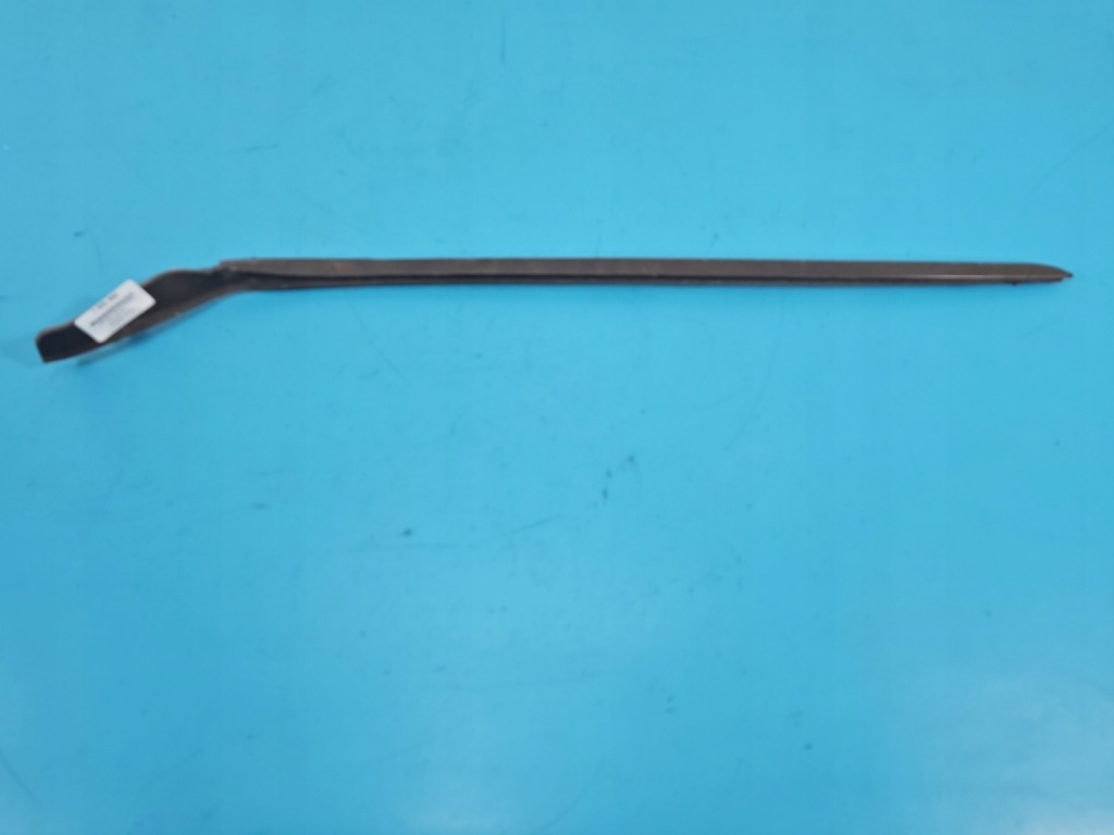 Купить Молдинг стекло лобовое правый  передней volvo s90 16- 31386575r