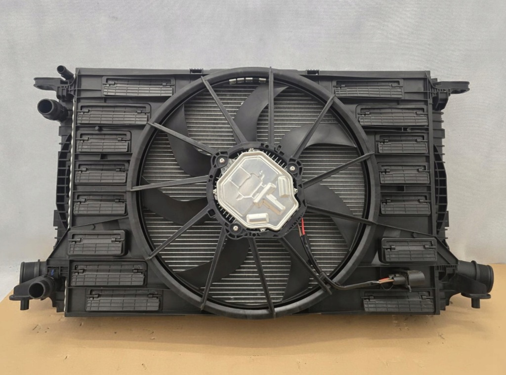 фото №1, Комплект радіатор audi a4 a5 b9 15- 8w0121251ak