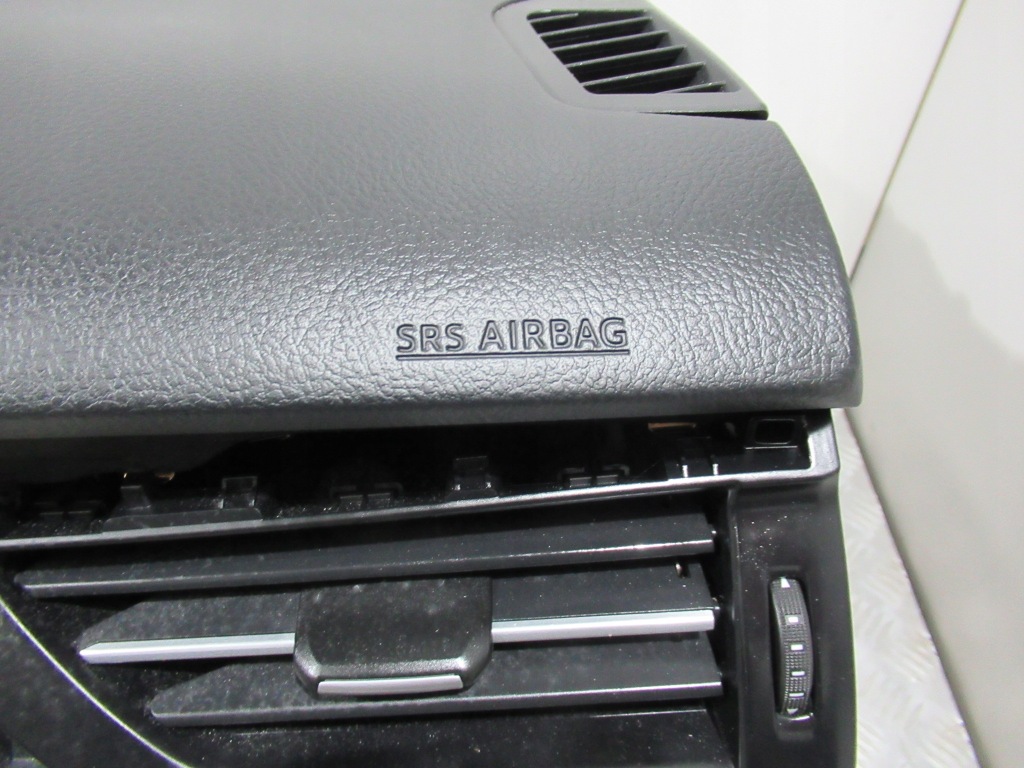 фото №4, Панель приладів приладова консоль toyota avensis t29 2017r оригінал