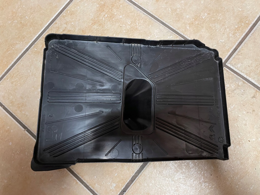 фото №1, Корпус основание аккумулятор peugeot 3008 ii