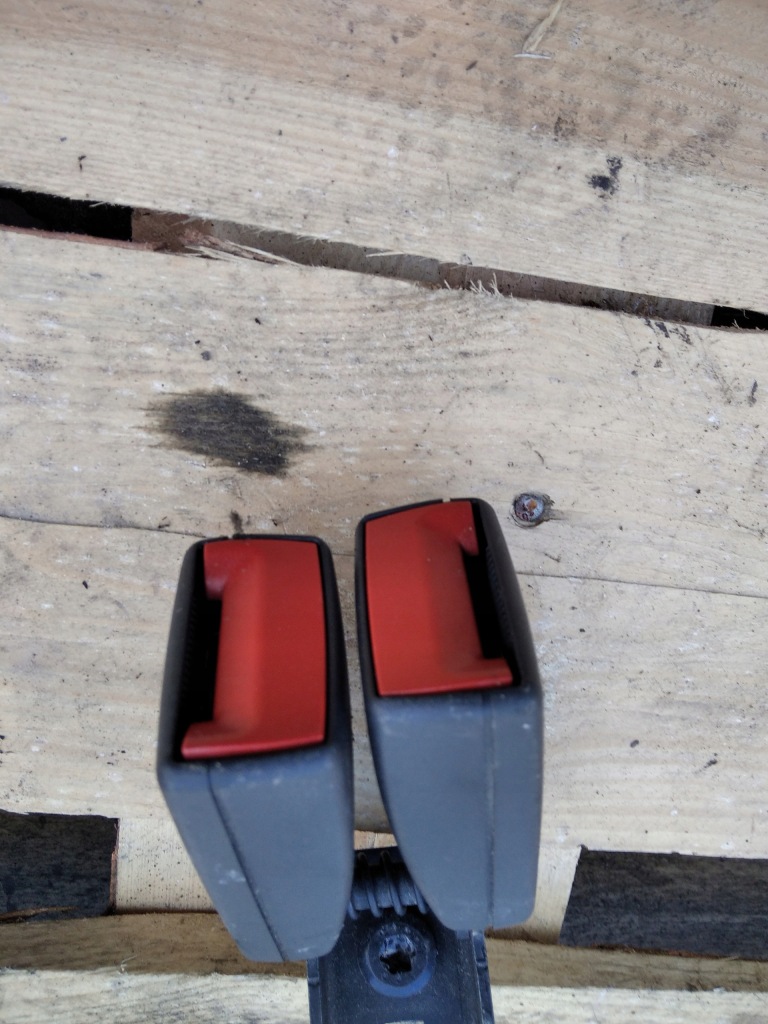 фото №3, Кліпса поперечина задня iii ряд opel zafira b 13132409