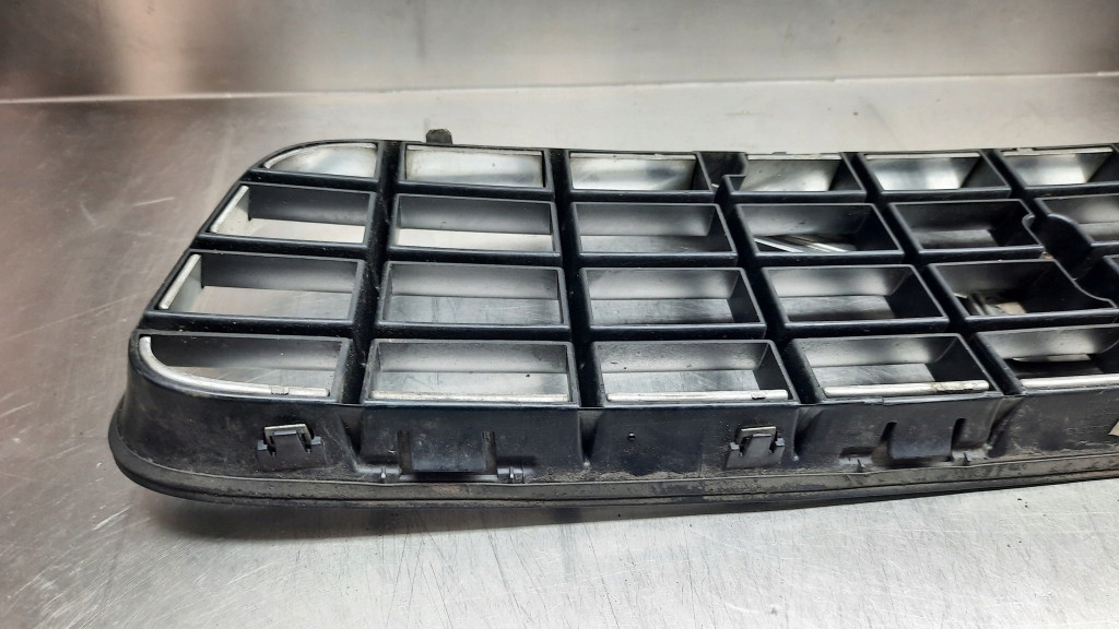 фото №14, Решітка радіатора решітка радіатора 8620641 volvo xc90 02-14r пошкоджений