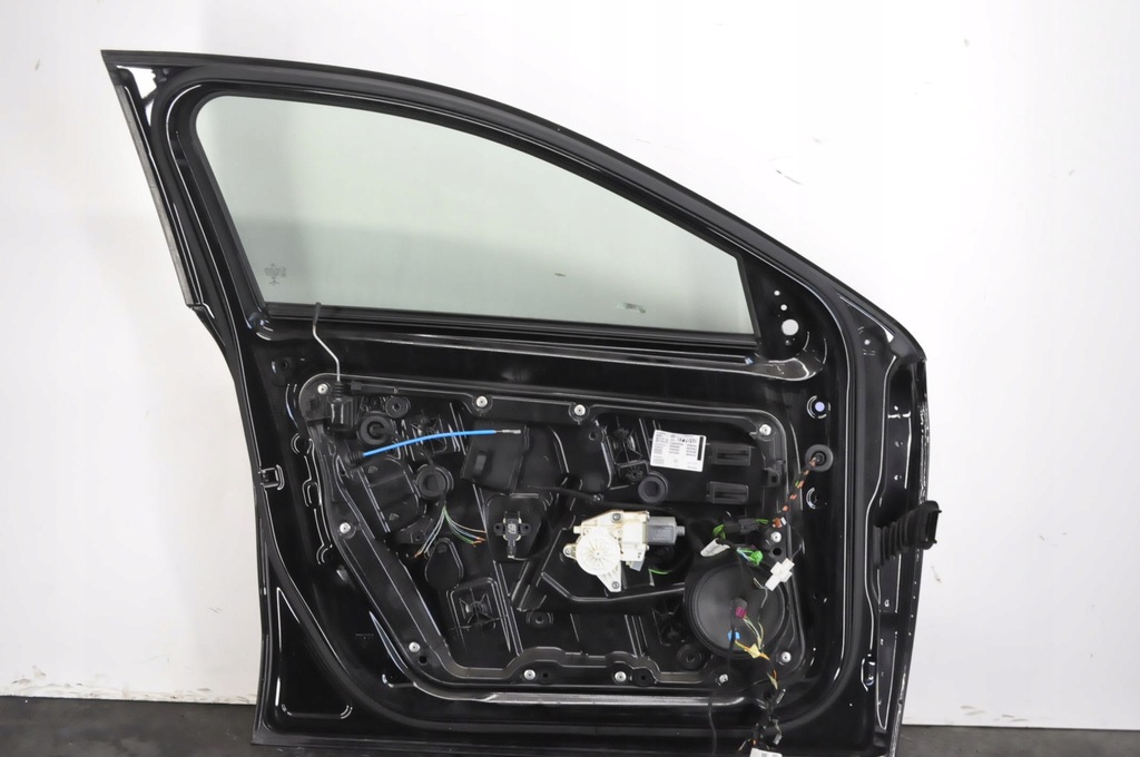 фото №10, Mercedes gla w156 дверь левый перед левая передние