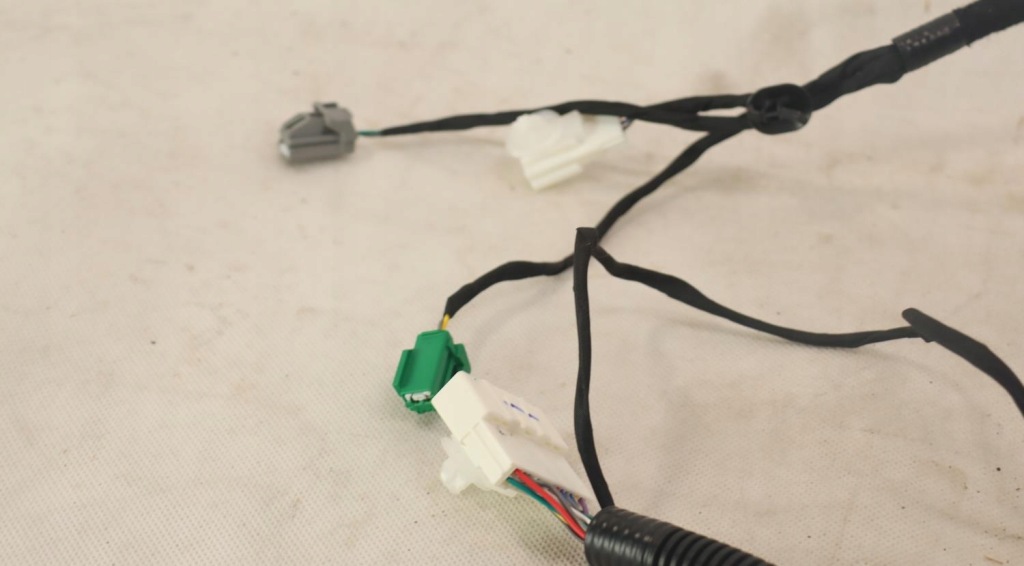 фото №11, Tesla model y 2020- электропроводка сиденье nv56 1489061-00-c