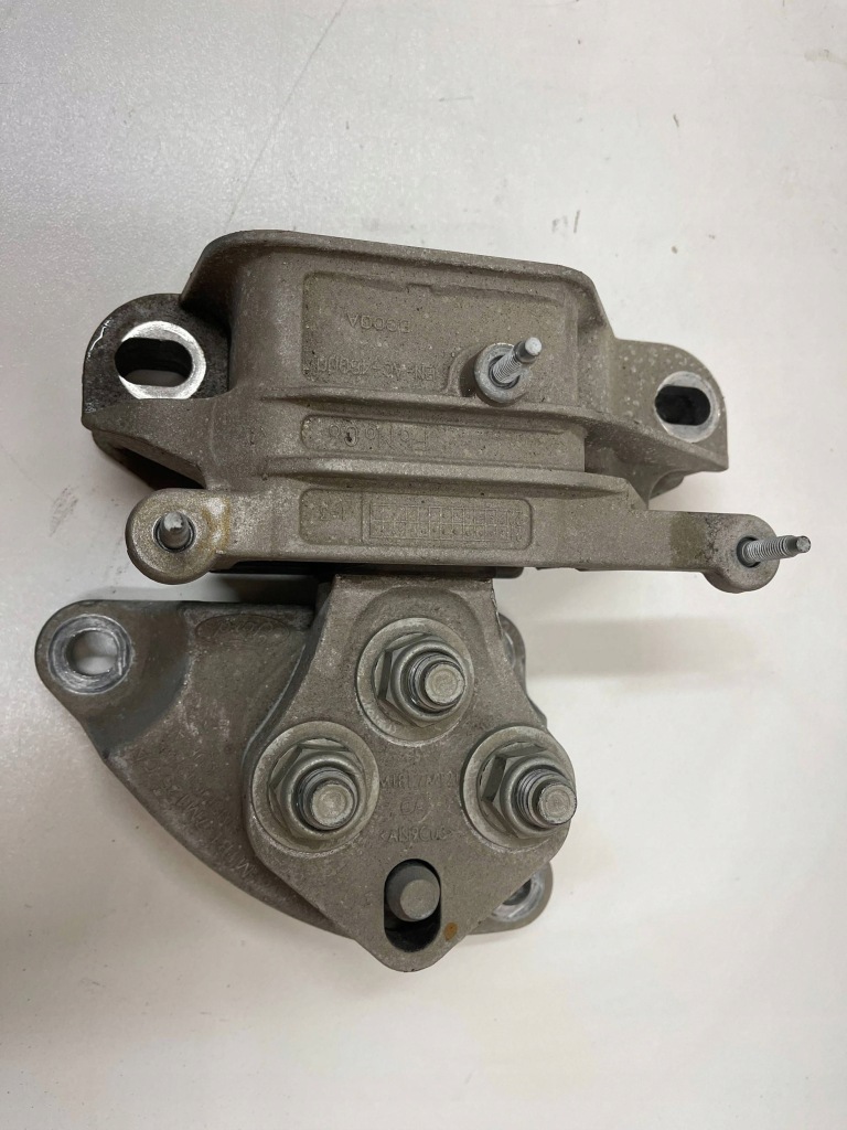 фото №1, Подушка коробки передач ford puma mk2 ii 19- 1.0 ecoboost автоматическая коробка передач