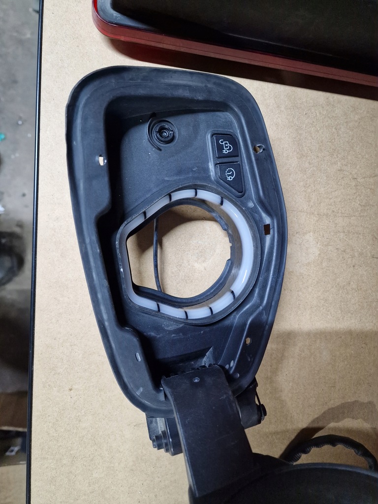 фото №6, Kuga mk3 крышка крыла зарядки разъём niebieska lb5b-10c714-a