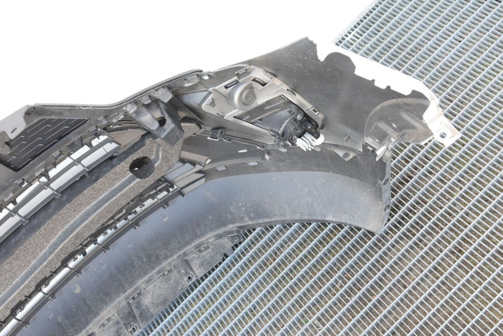 Opel crossland рестайлинг  23r. бампер перед комплектный  противотуманные фары z1y идеальное состояние! Киев