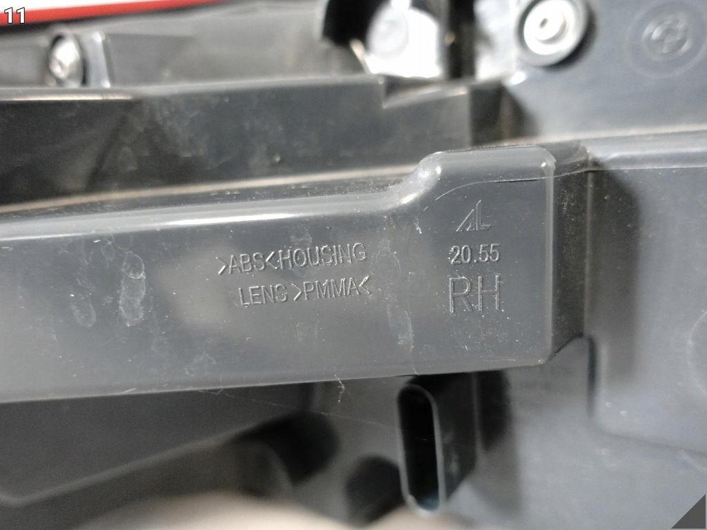 Bmw 2 f22 f23 m2 f87 рестайлинг  lci лампа led w крыло правая задний  eu black line Оригинал