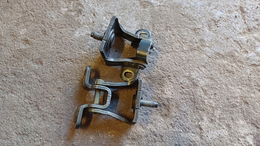 фото №1, Seat leon iii hb петля крышки