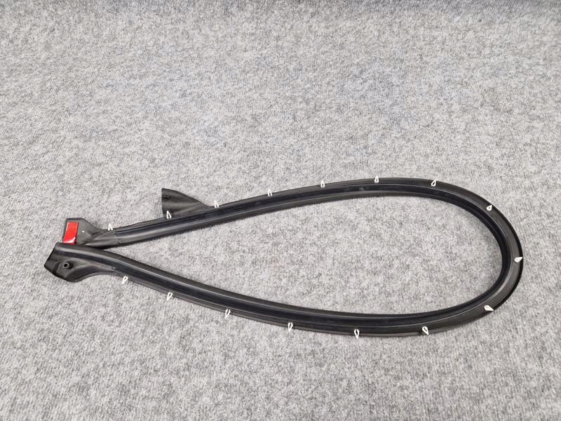 фото №1, Mercedes sprinter 910 a9107270100 прокладка дверь правая верхний nowa оригинальный номер