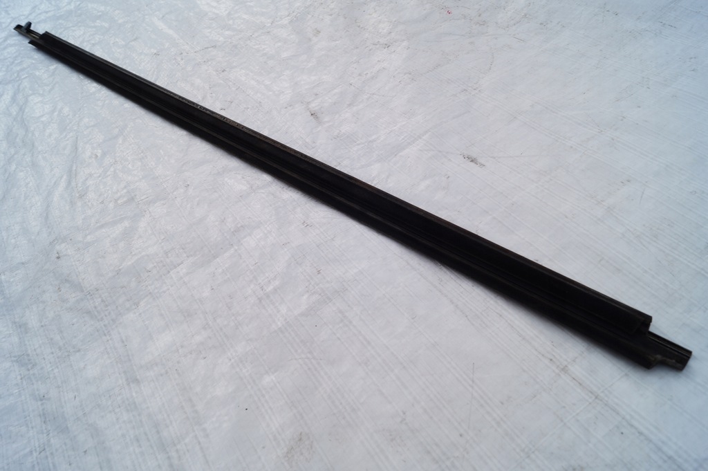 фото №7, Молдинг уплотнитель хром перед правая toyota highlander ii 2 2010 - 2013