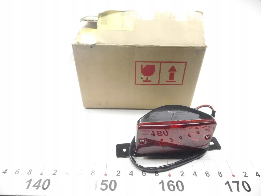 фото №7, Задние свет противотуманные ford ranger 98/03 03/06 06/09 оригинальный номер 4358979