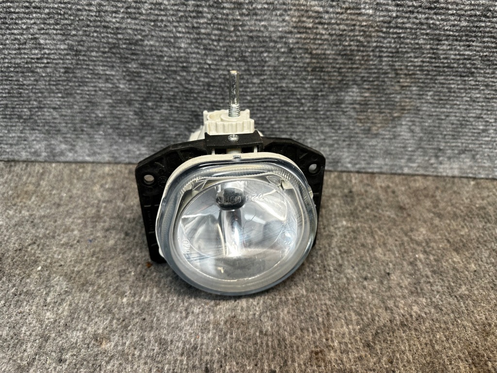 Купить Fiat alfa romeo противотуманная фара 38660748
