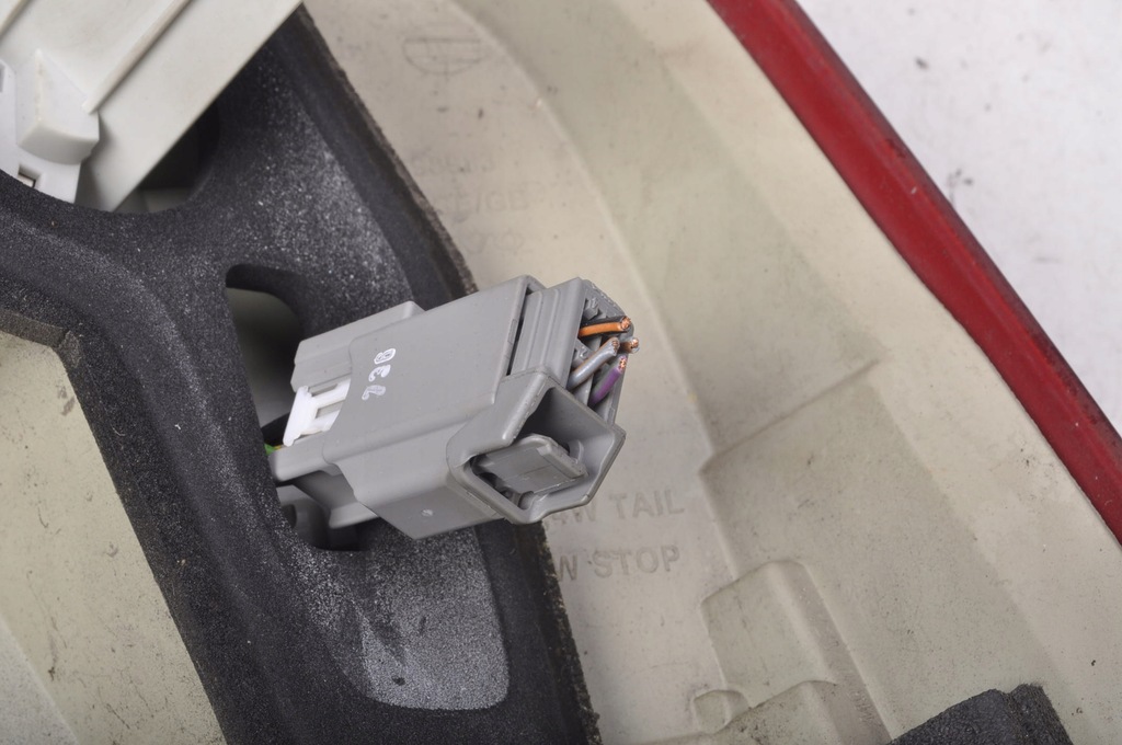 фото №8, Volvo v70 xc70 лампа левая задняя левый задняя 30698983