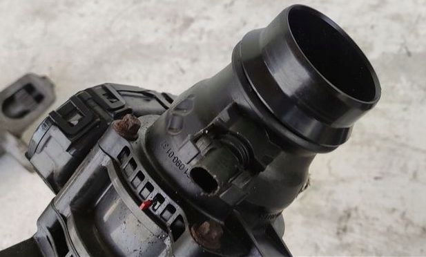 фото №8, Труба воздуха дроссельная заслонка jeep compass i 2.2 crd a6510900370 a6510900528