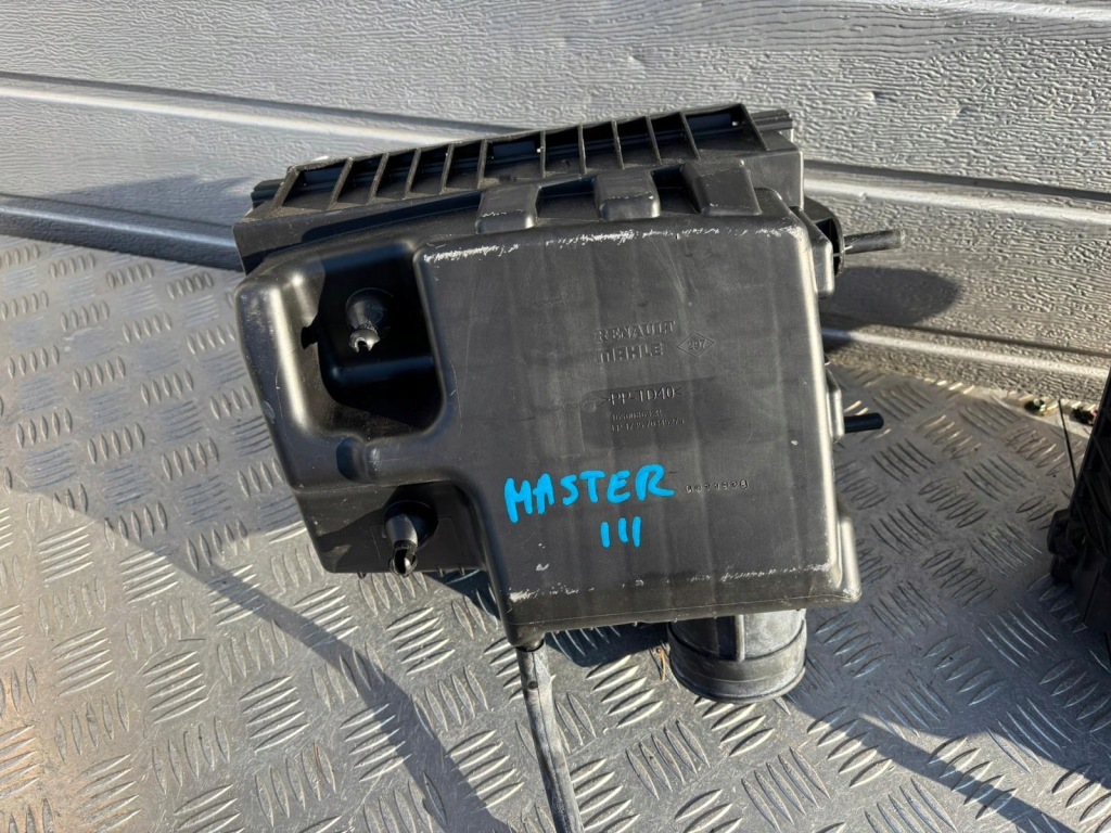 Renault master iii фільтр повітря корпус 165008632r в Україні