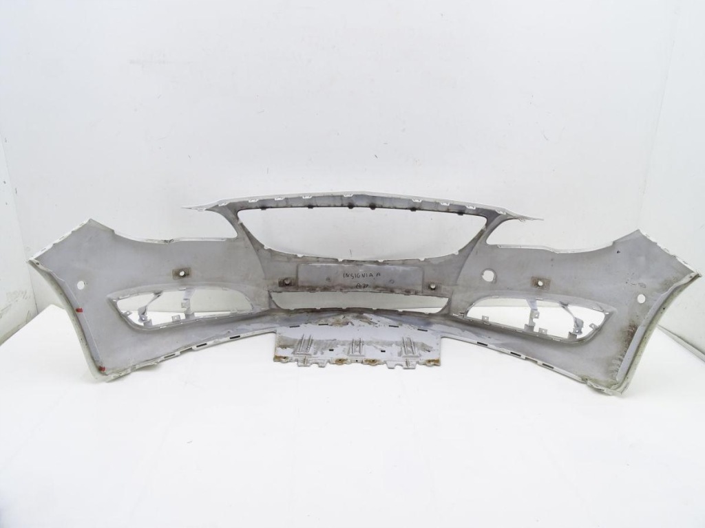 Купити Opel insignia a 13-17 рестайлінг  бампер перед z40r 22787147