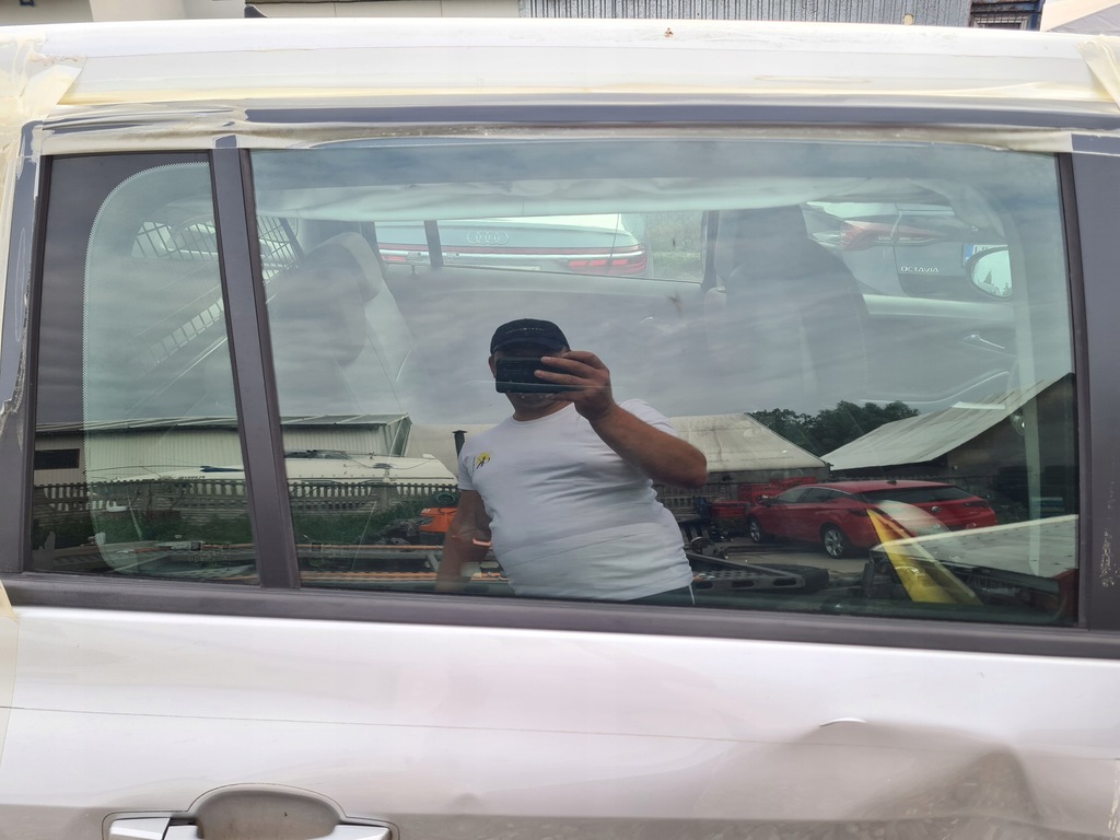 фото №1, Скло права задня двері opel zafira c 2018