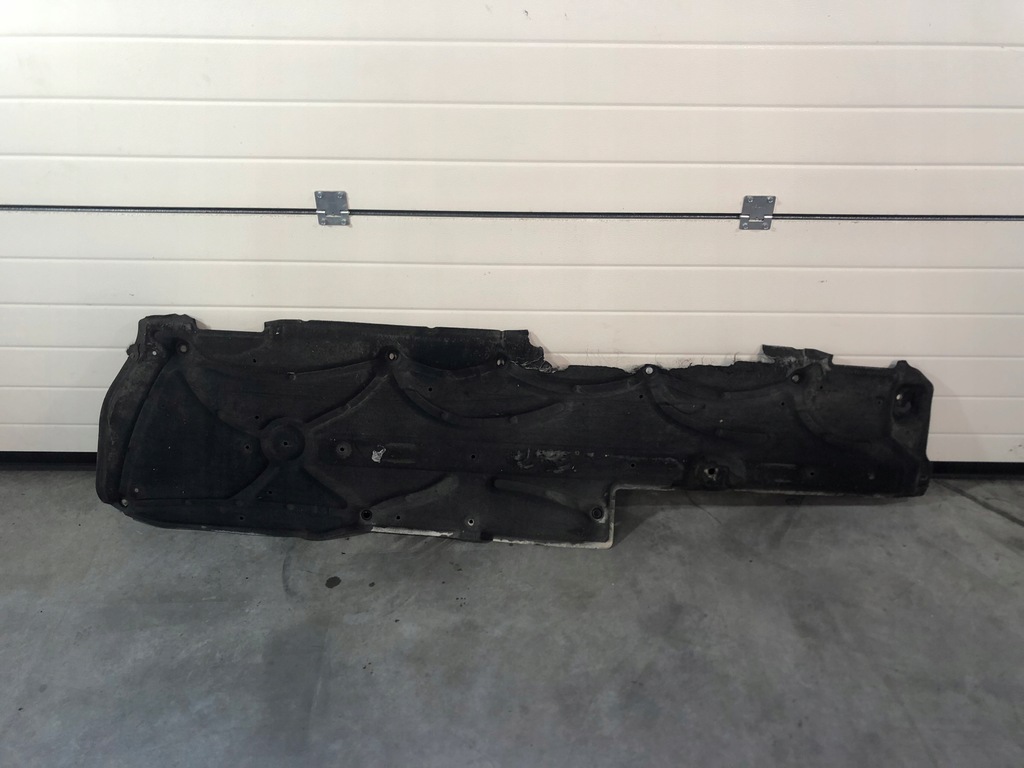 фото №1, Mercedes w218 защита подвеска правая a2126100708