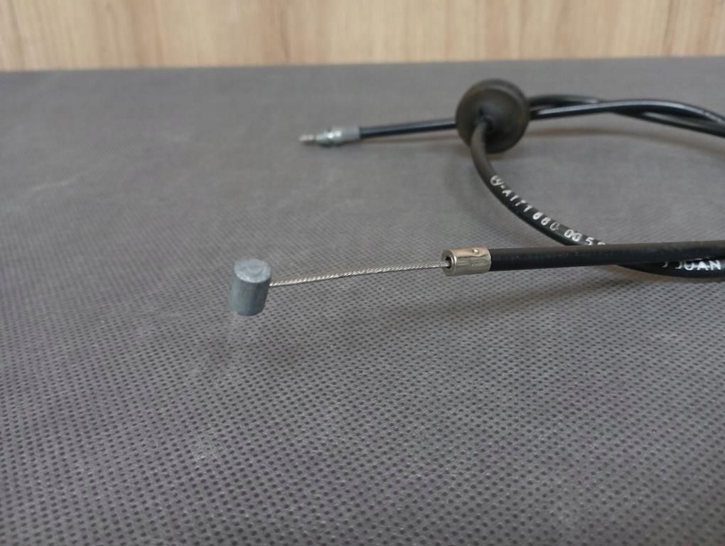 фото №2, Mercedes slk r171 трос открывания замка капот a1718800059