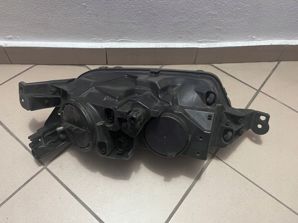 Фара передняя перед правый  citroen c4 c-4 picasso 2 2 рестайлинг с Разборки