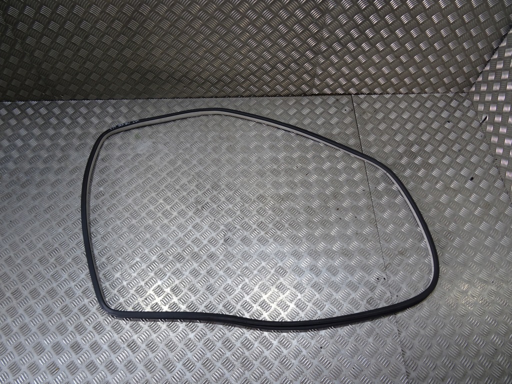 фото №1, Infiniti qx80 lift прокладка дверь правый левый задняя