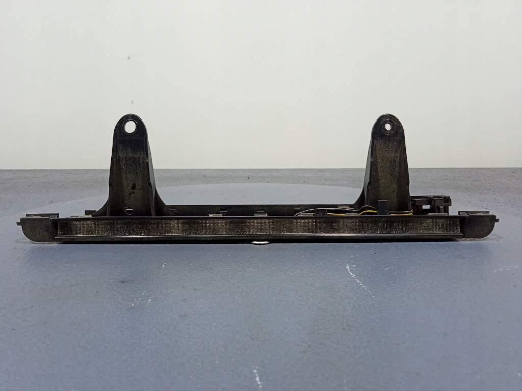 фото №1, Audi a2 третий свет стоп 8z0945097