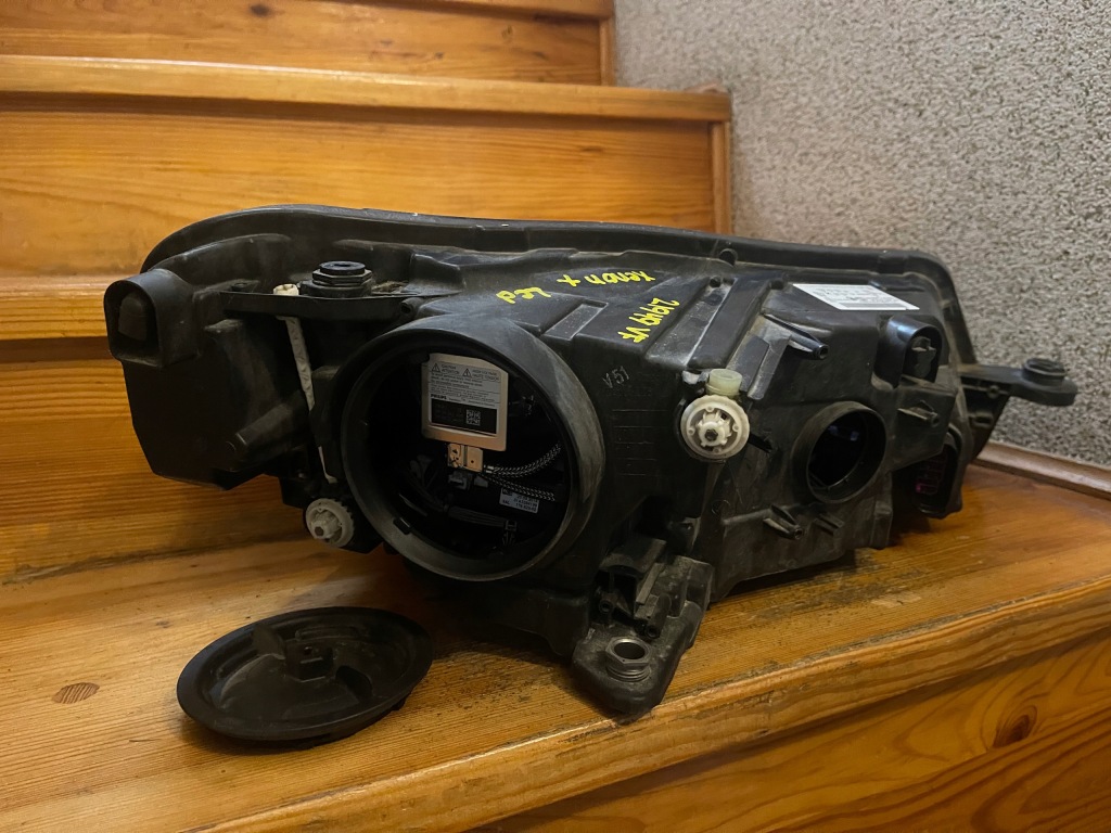 Skoda superb 3 фара передня європа оригінал ксенон led Недорого