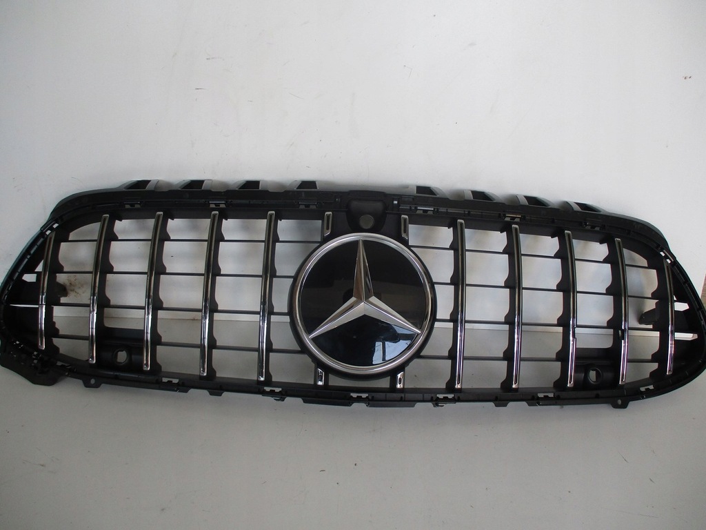 фото №1, Решітка радіатора решітка радіатора mercedes a klasa 177 amg 45 pdc камера