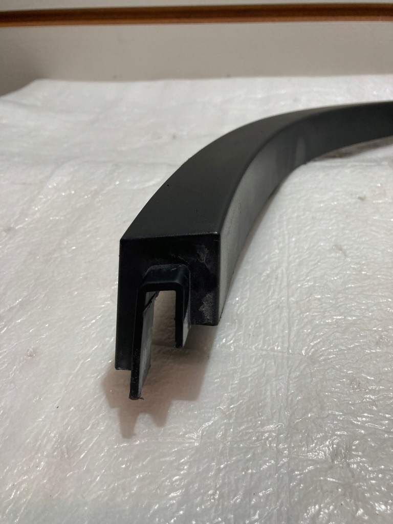 фото №8, Молдинг накладка крыла lewego заднего tesla y