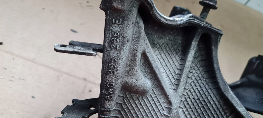 фото №8, A4 b9 8w кронштейн кронштейн кронштейн підрамник праве правий перед 8w0399296e a5 8w