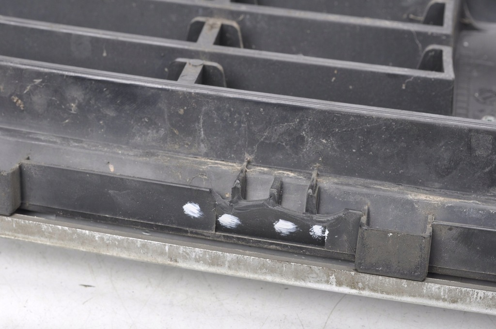 фото №12, Volvo c30 решётка радиатора решётка радиатора решётка радиатора 30657194