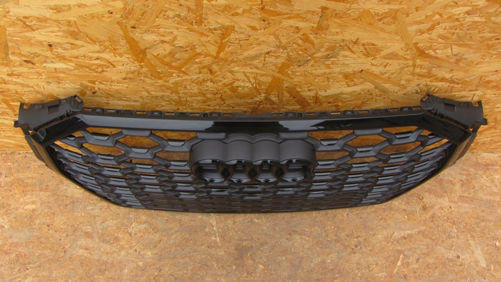 Решітка радіатора решітка радіатора бампера перед audi q3 ii 83f s-line 2018- в Україні