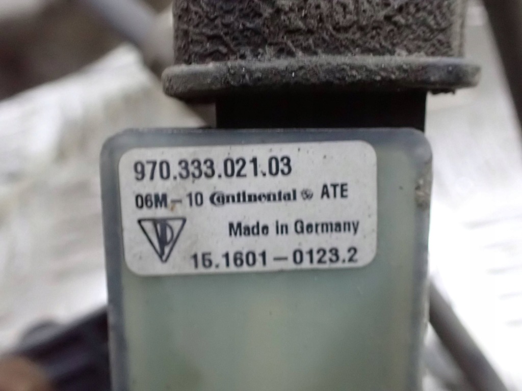 Поворотний кулак диск супорт привідний вал porsche panamera 970 задні ліва Ціна