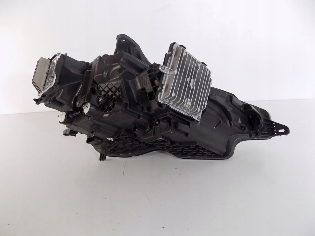 фото №6, Лампа передняя левая volvo оригинальный номер s60 v60 mid led