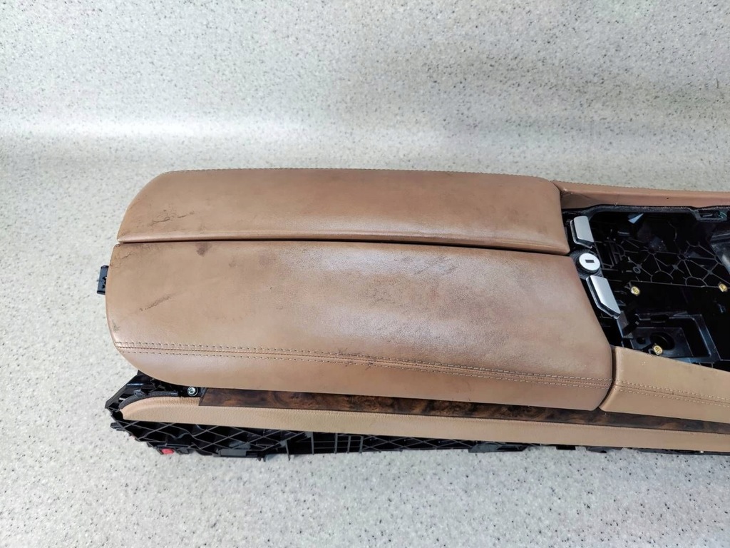 фото №7, Подлокотник туннель перед передний bmw 7 f01 f02 f03 f04 светлая кожа