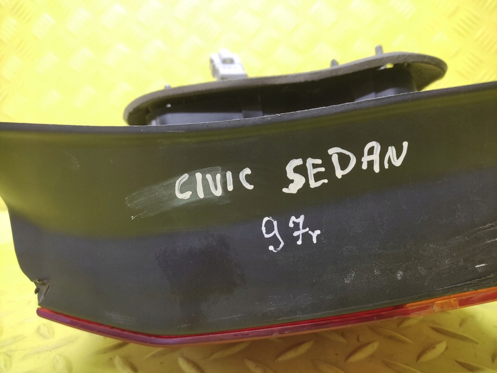 фото №10, Honda civic vi sedan лампа левый задняя