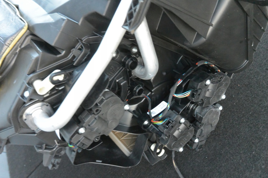 фото №15, Обігрівач kpl bmw 3-seria f30 f31 330e eu