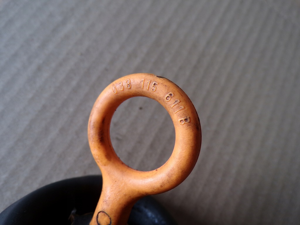 фото №4, Passat b6 1.9 tdi bxe щуп 038115611b