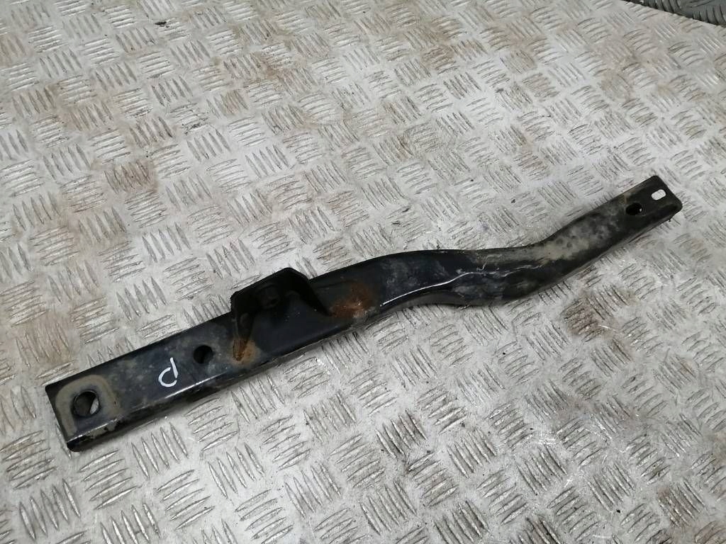 фото №1, Ford focus mk4 кронштейн подрамник кронштейн правый