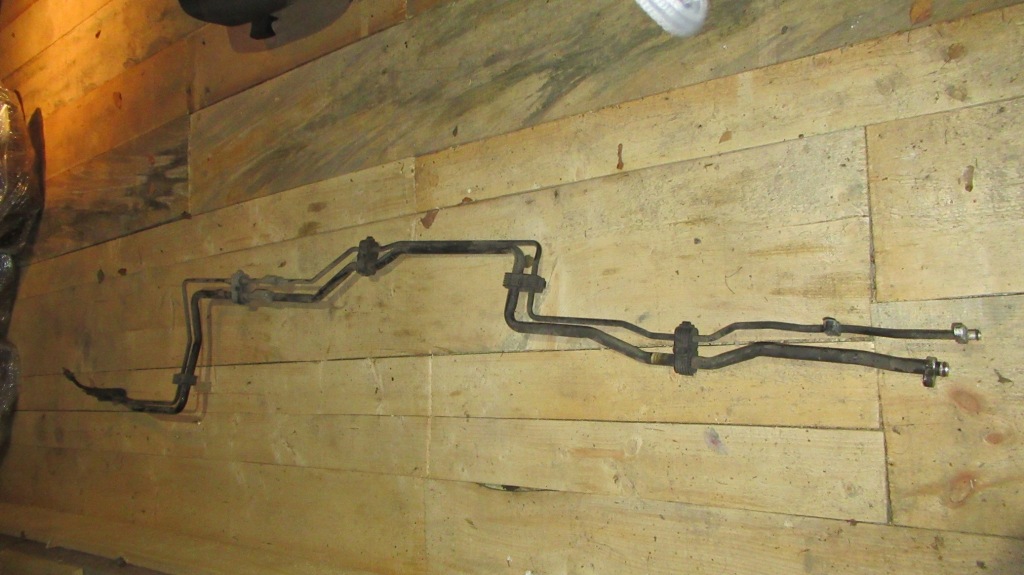 фото №1, Шланг пабтрубок  кондиционера трубка a6398306515 mercedes vito ii w639