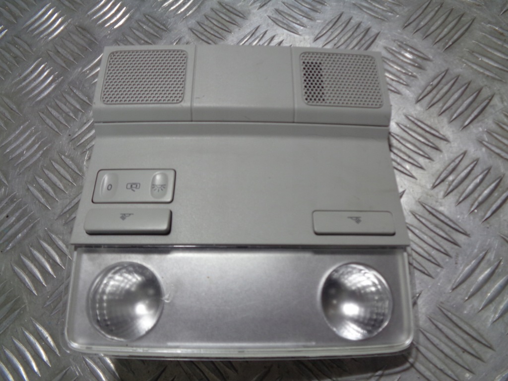 фото №1, Vw лампа потолочный 1k0947105py20